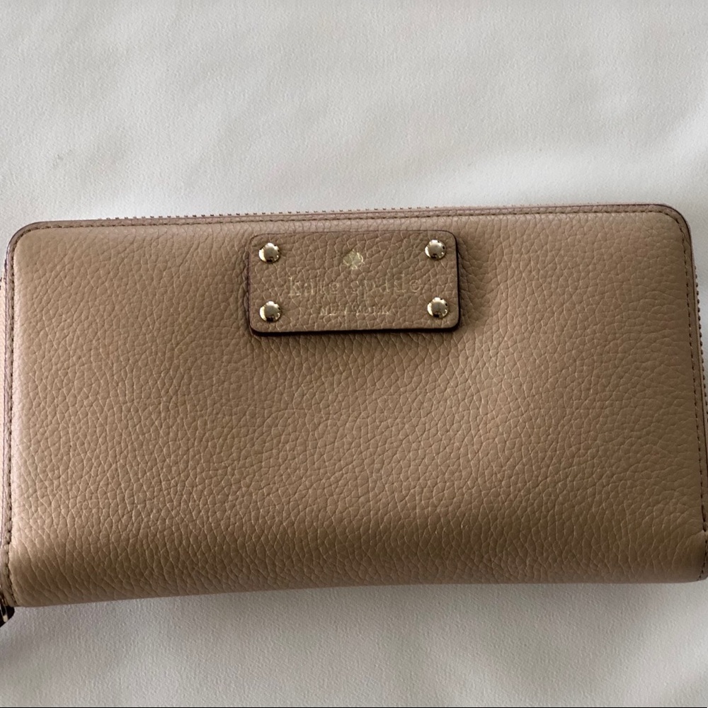 Kate Spade Wallet - Picture 5 of 16